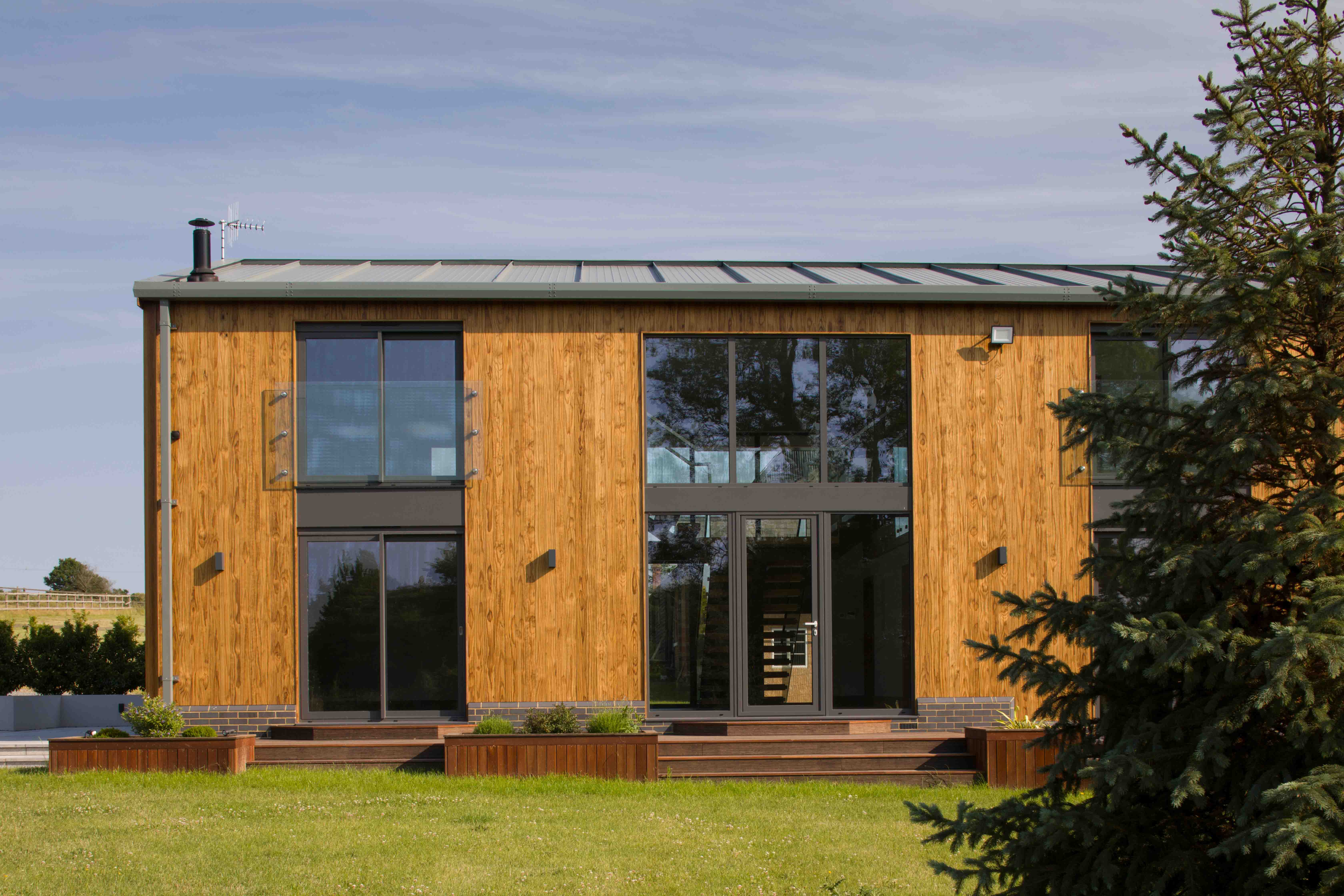 Riverside-Barn-Vulcan-Cladding-Abodo-Wood-04.jpg