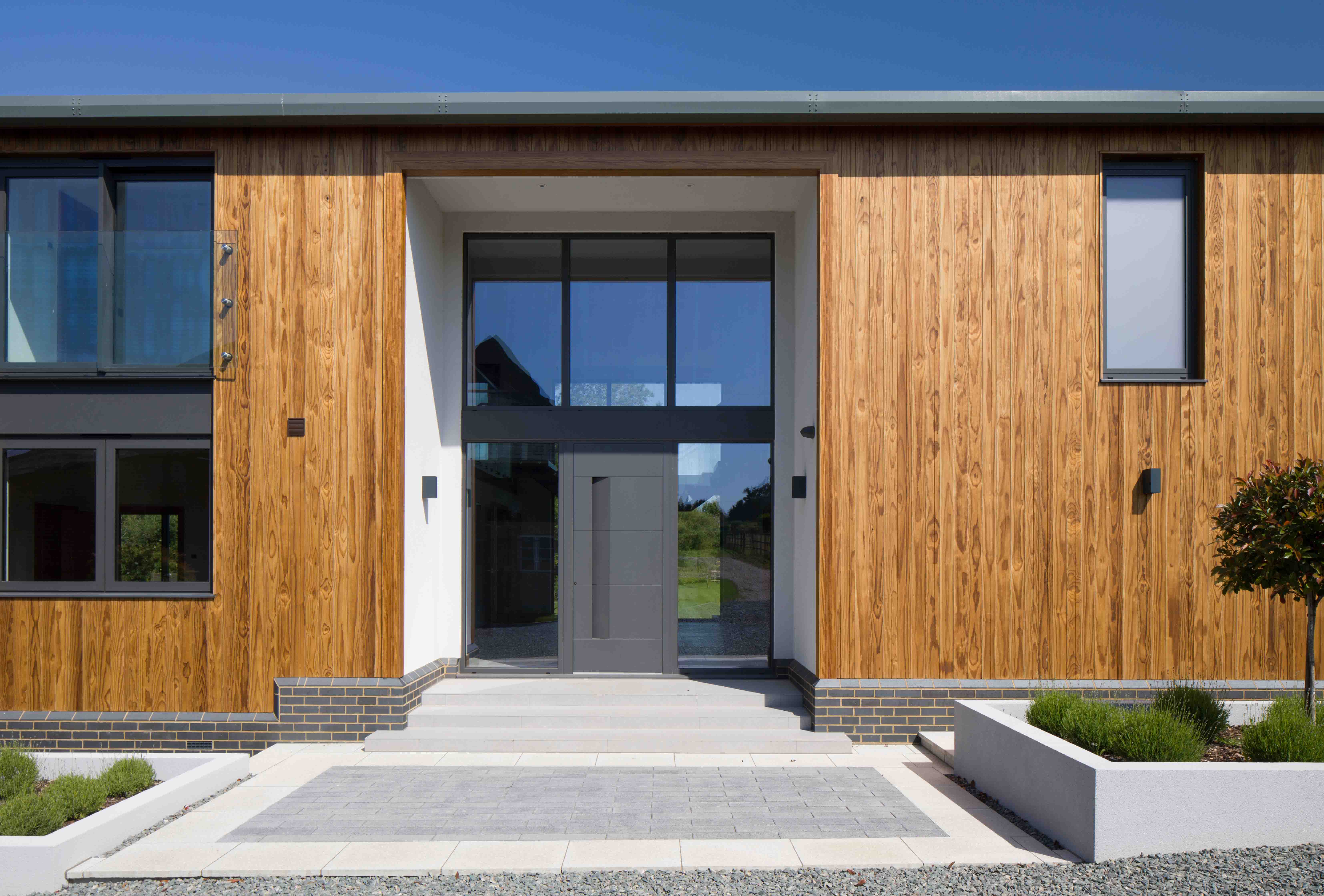 Riverside-Barn-Vulcan-Cladding-Abodo-Wood-01.jpg