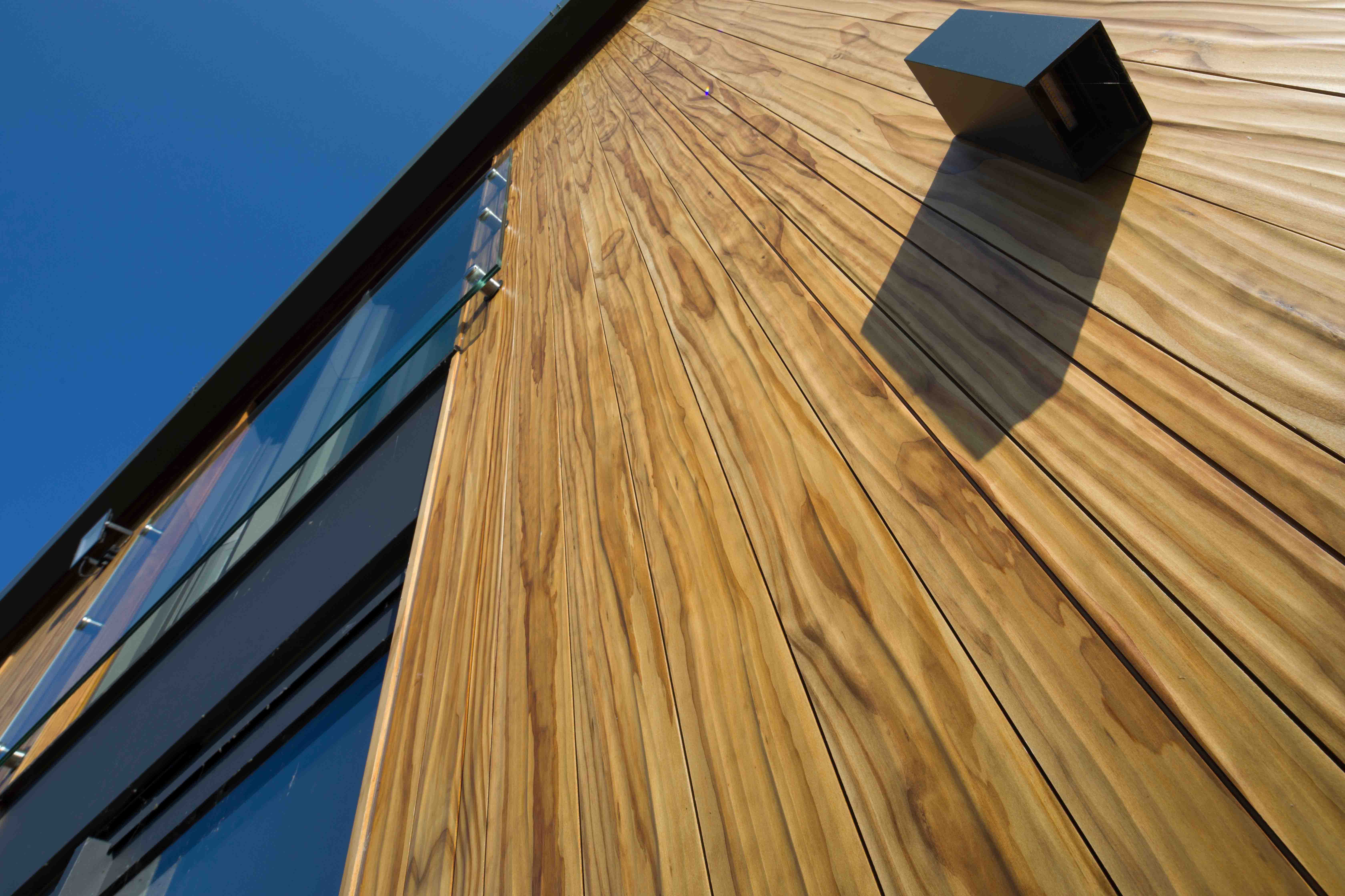 Riverside-Barn-Vulcan-Cladding-Abodo-Wood-07.jpg